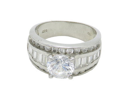 925 Sterling Silver  Sparkling Cubic Zirconia Band Ring Sz 8.5  RG16189