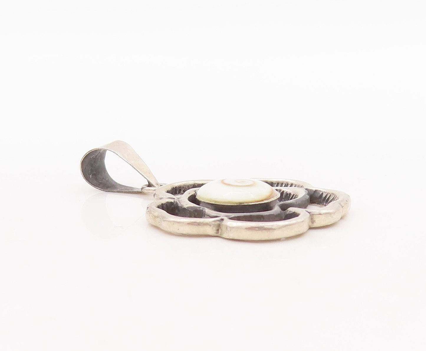 925 Sterling Silver Vintage Pendant Sea Shell Inlay Cutout Flower  PT23450