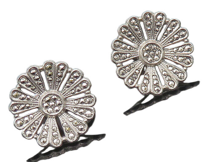 925 Sterling Silver  Vintage Sparkling Flowers Non Pierce Earrings  EG9474