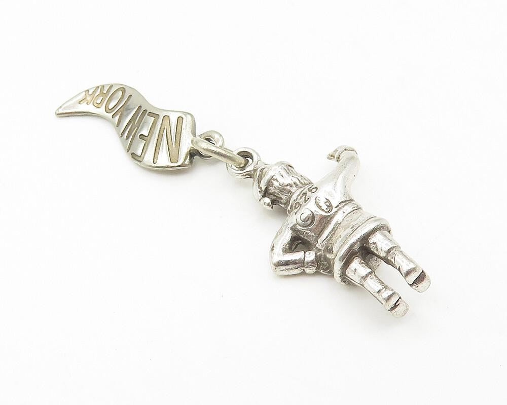 925 Sterling Silver  Vintage Shiny Petite Santa Clause New York Pendant PT9328