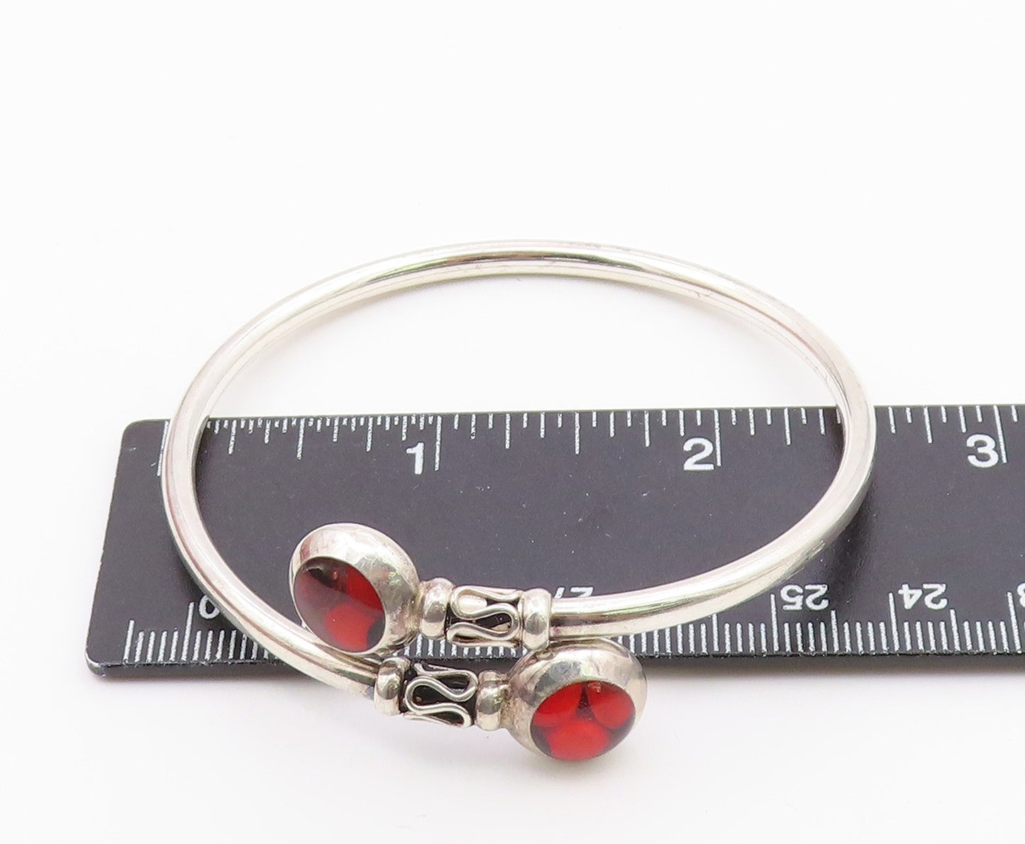 925 Sterling Silver  Vintage Smooth Swirl Detail Bypass Bangle Bracelet BT9280