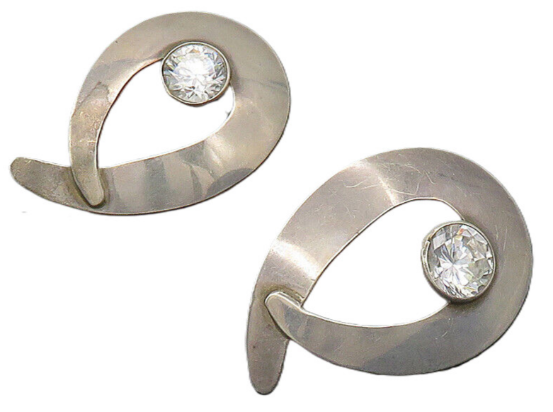 925 Sterling Silver  Vintage Cubic Zirconia Modernist Drop Earrings  EG8886