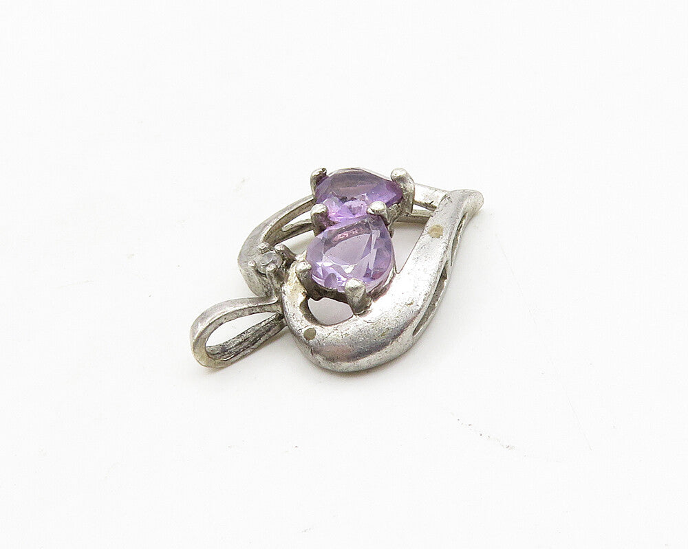 925 Sterling Silver  Vintage Petite Amethyst Love Hearts Pendant  PT15439