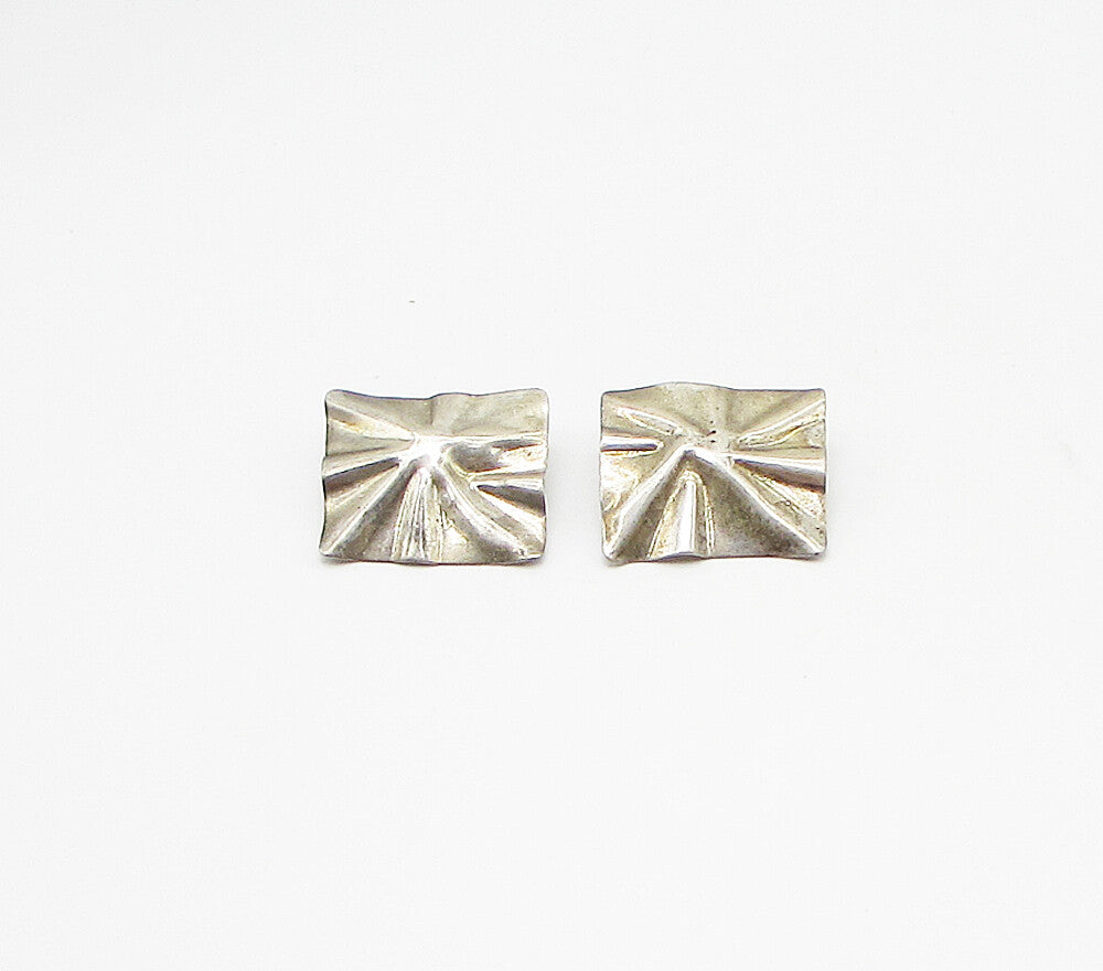 925 Sterling Silver  Vintage Fluted Cloth Design Stud Drop Earrings  EG1995