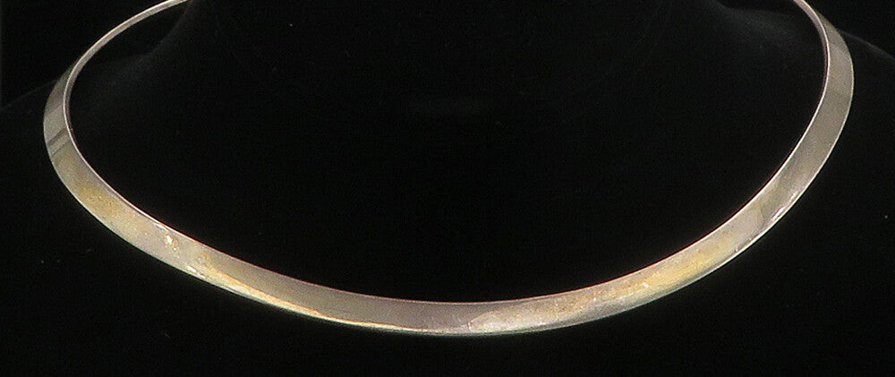 SAJEN 925 Sterling Silver  Vintage Minimalist Shiny Collar Necklace  NE2552