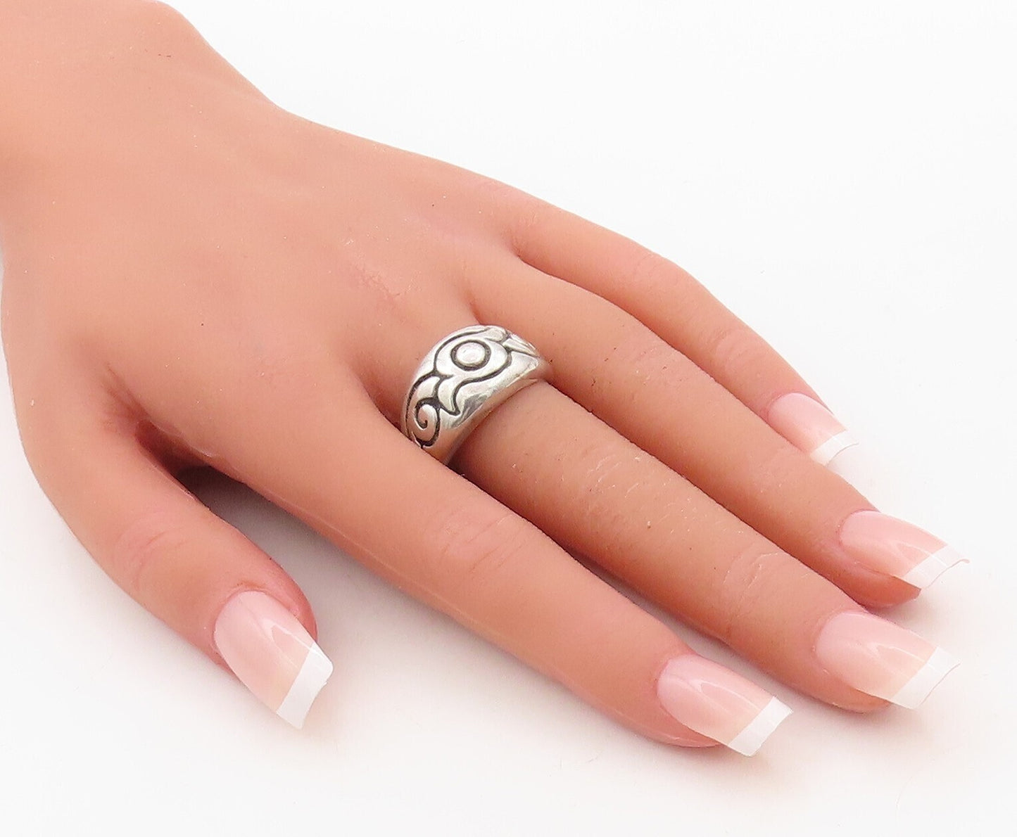 925 Sterling Silver Vintage Ring Dark Tone Swirly Design Etched  Sz 8.5  RG31154