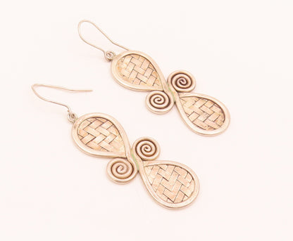 925 Sterling Silver  Vintage Hourglass Swirl & Checks Design Earrings  EG12435
