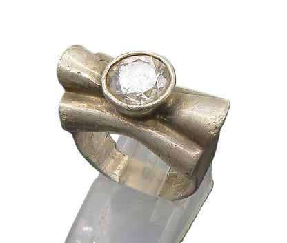 925 Sterling Silver  Vintage Cubic Zirconia Bow Motif Band Ring Sz 8  RG23619