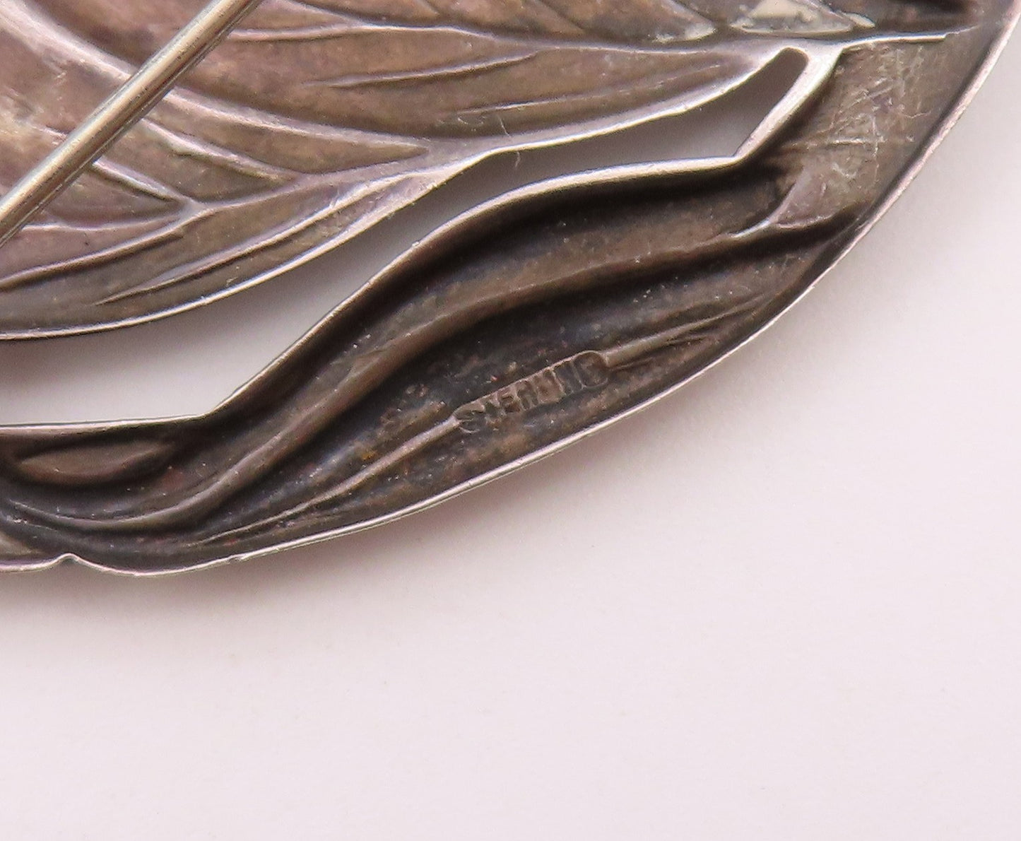 925 Sterling Silver  Vintage Shiny Love Birds On Branch Brooch Pin  BP9153