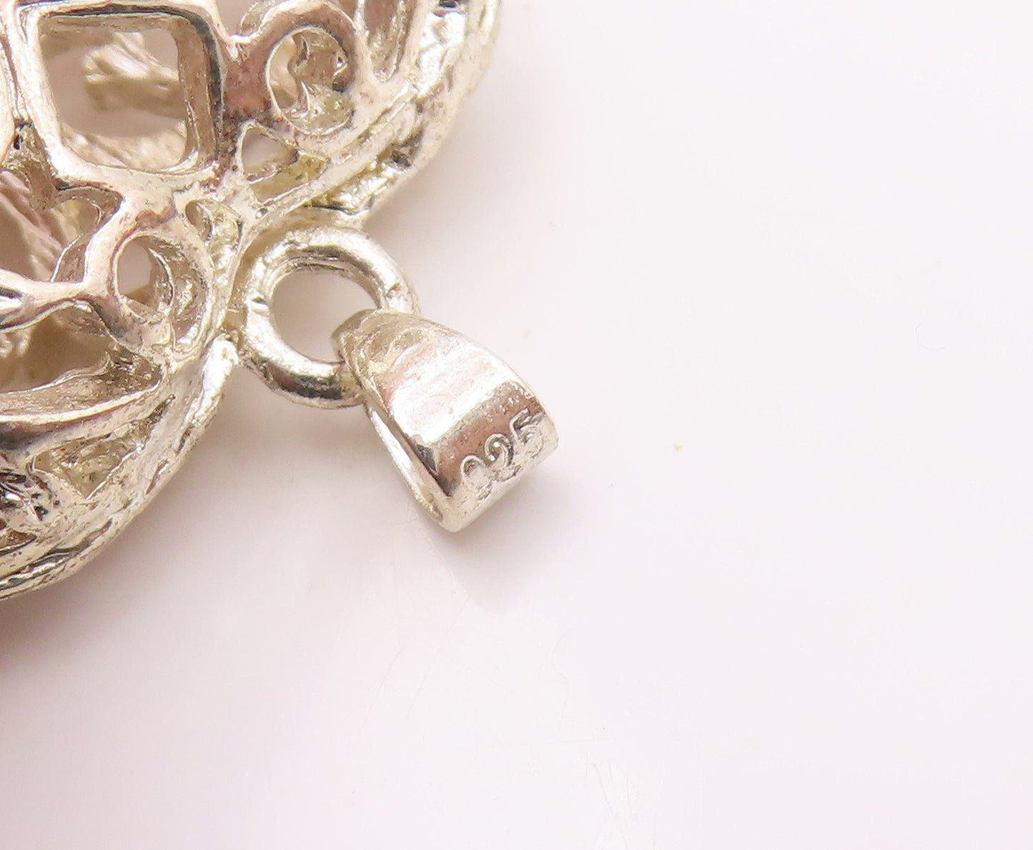 925 Sterling Silver  Vintage Shiny Floral Vine Love Heart Pendant  PT15222