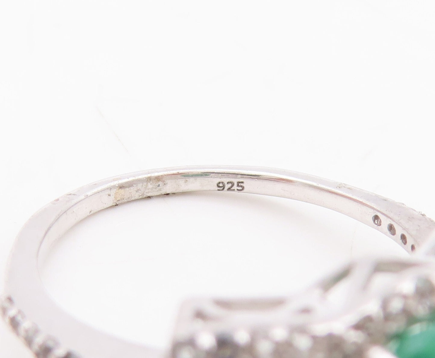 925 Sterling Silver Vintage Ring Modernist Oval Emerald & Topaz  Sz 7.5  RG29752