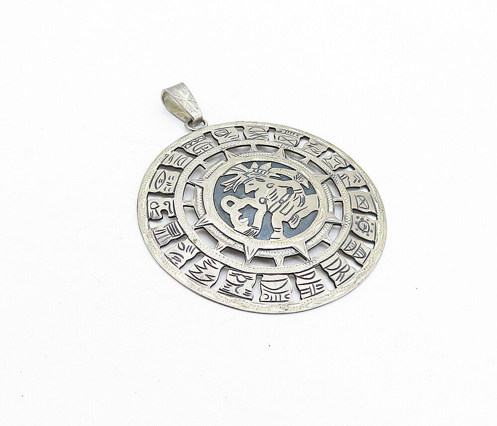GAUTE 925 Sterling Silver  Vintage Two Tone Traditional Design Pendant  PT3733