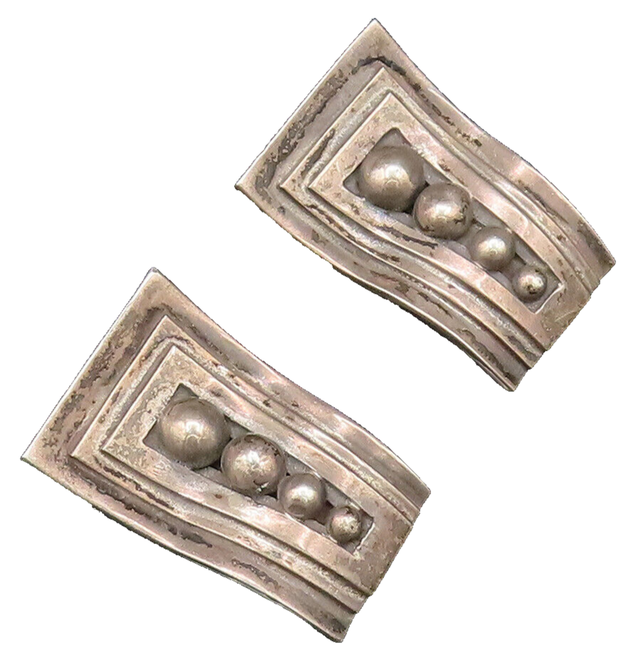 PAT AREIAS 925 Silver  Vintage Graduated Beads Wavy Clip Earrings  EG12192