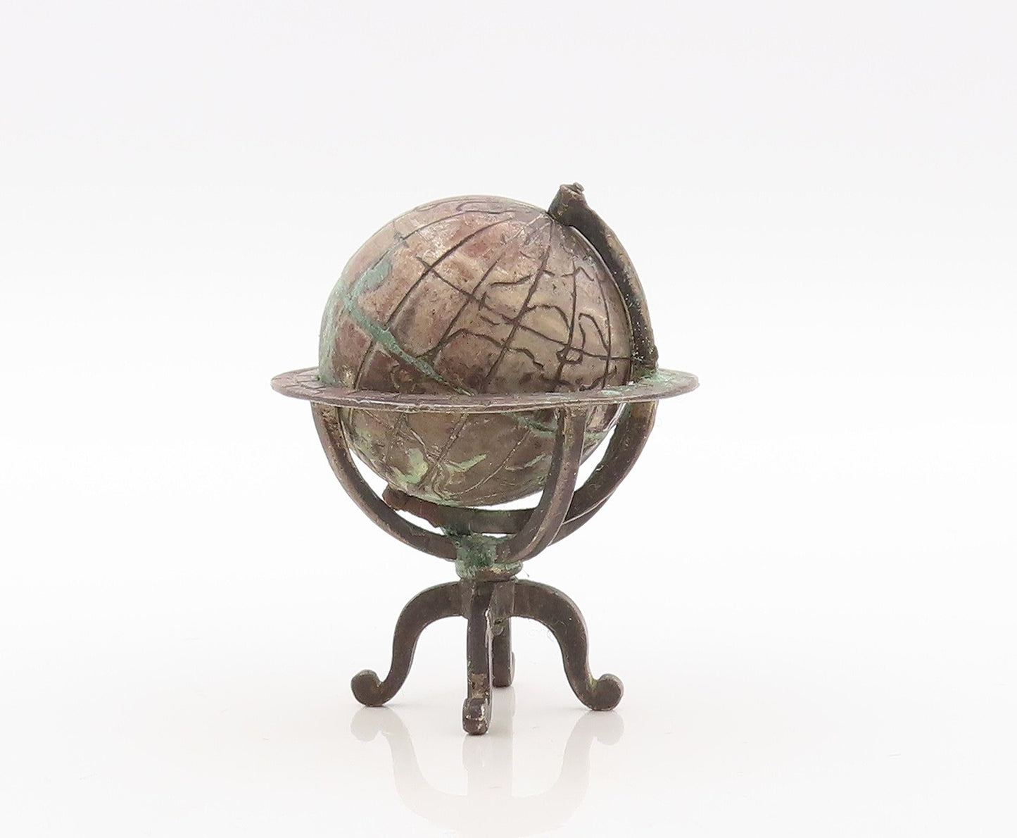 925 Sterling Silver Vintage Paper Weight Dark Tone Cutout Globe   TR3842