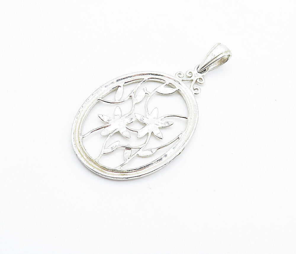 925 Sterling Silver  Vintage Shiny Open Floral Vine Oval Drop Pendant  PT4215