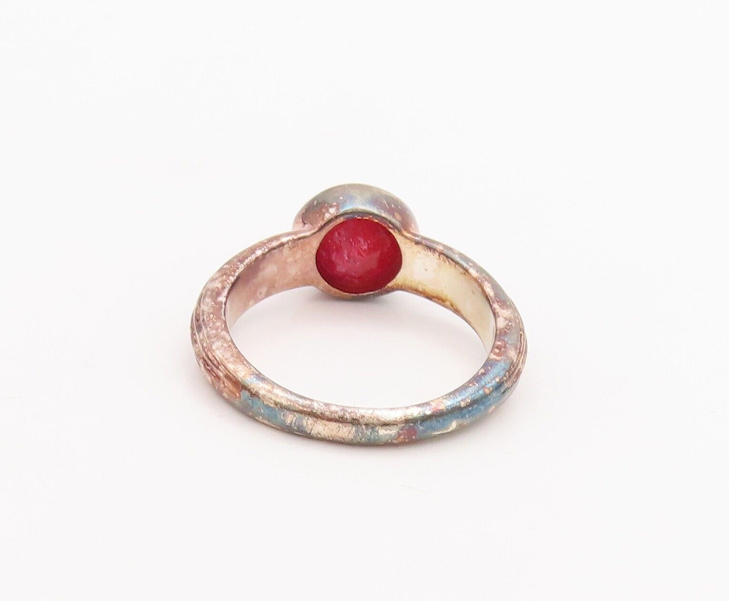 925 Sterling Silver Vintage Ring Round Ruby Inlay Grooved Band  Sz 7.5  RG29609
