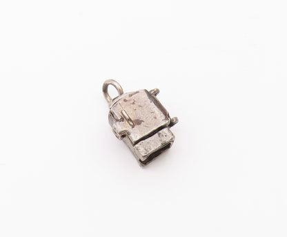 925 Sterling Silver  Vintage Old Fashioned Furnace Pendant (OPENS)  PT17567