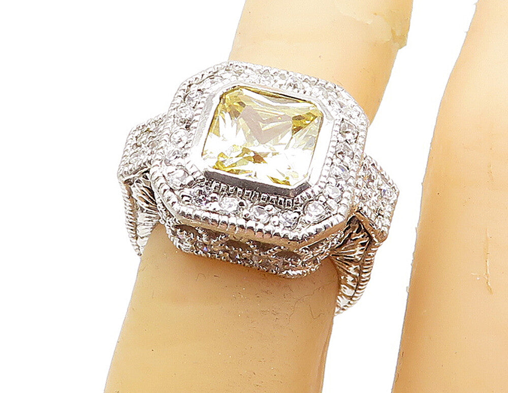 925 Sterling Silver  Yellow & White Cubic Zirconia Cocktail Ring Sz 4.5 RG4351