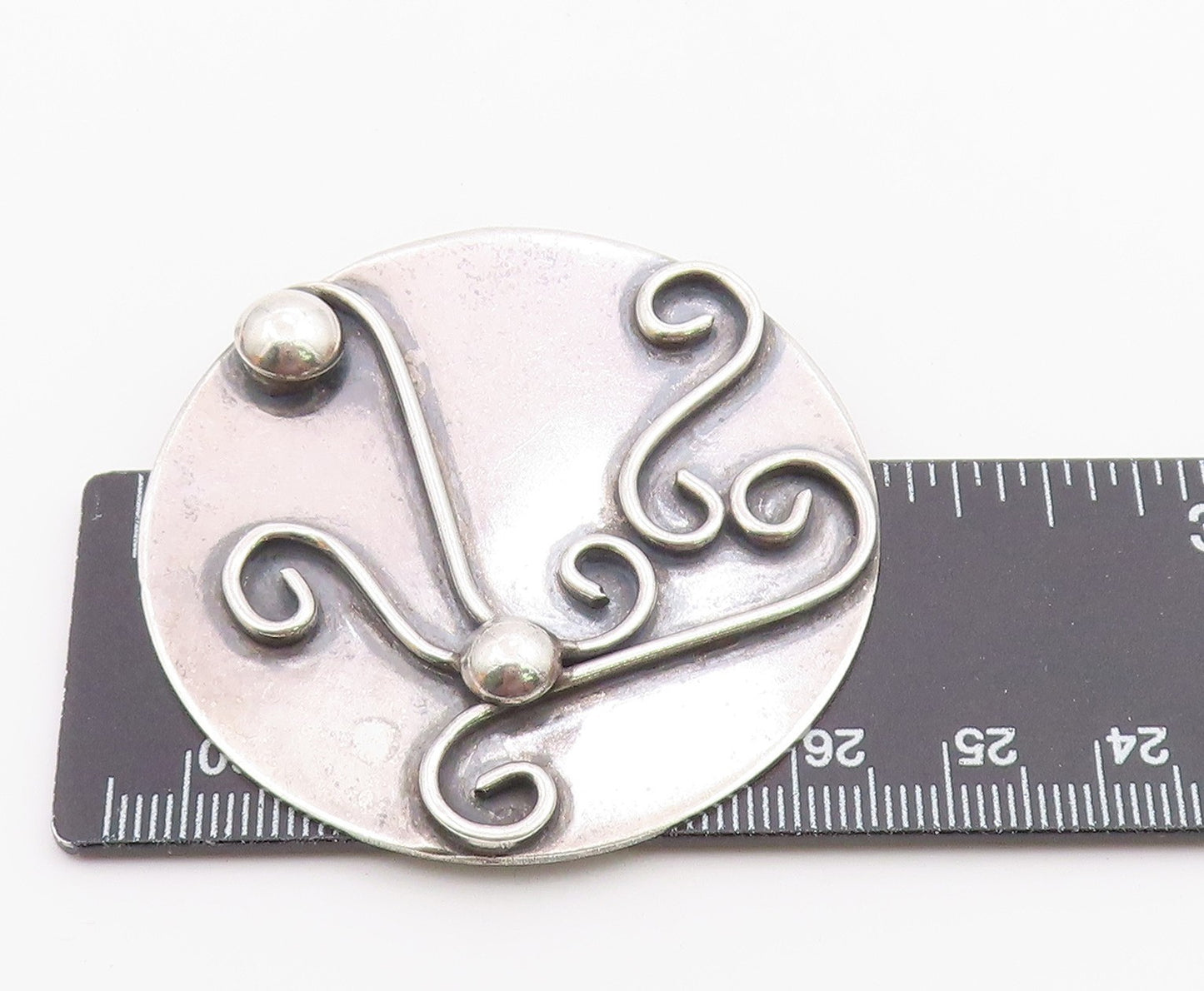 925 Sterling Silver  Vintage Shiny Round Swirl Pattern Brooch Pin  BP3695