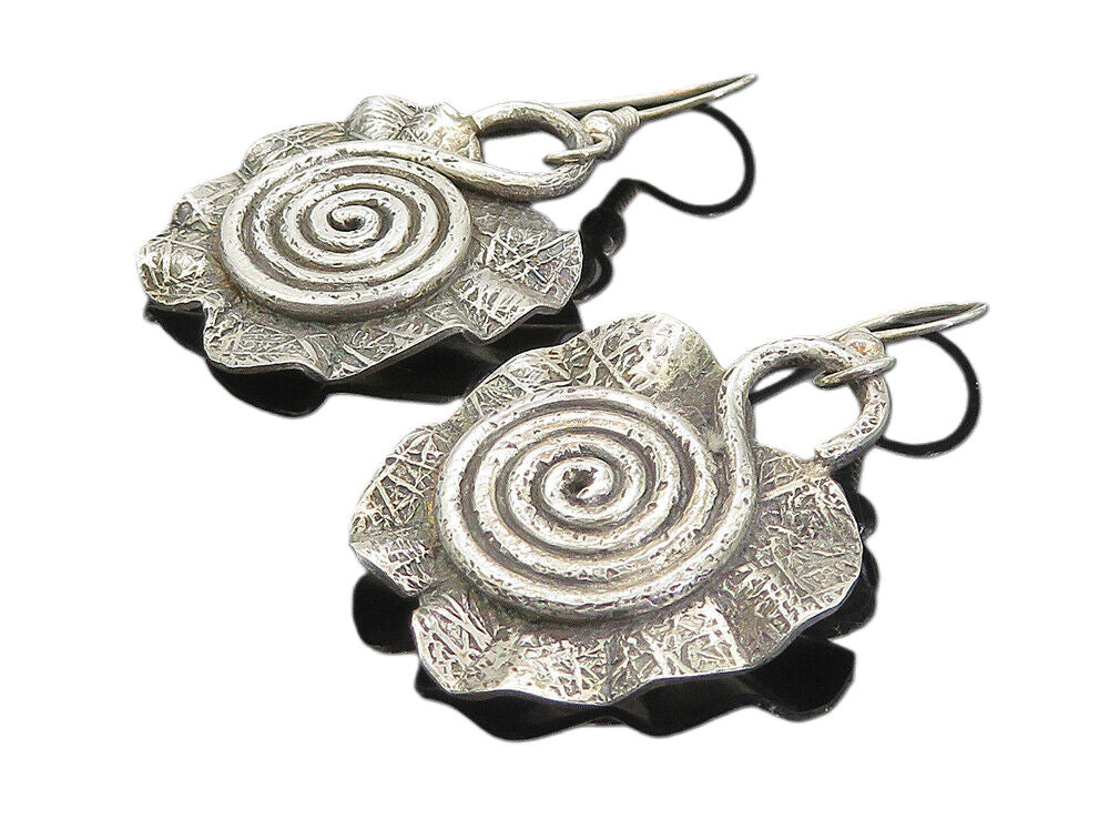 925 Sterling Silver  Vintage Sculpted Spiral Detail Dangle Earrings  EG2959