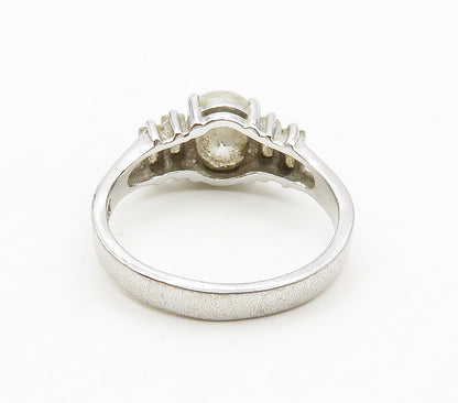 925 Sterling Silver  Sparkling Cubic Zirconia Smooth Band Ring Sz 7  RG15603