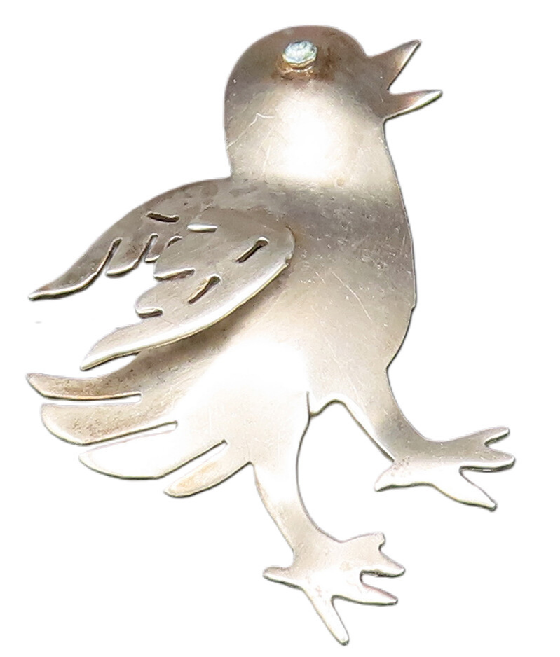 925 Silver  Vintage Carved Baby Bird With Blue Topaz Eye Brooch Pin  BP10068