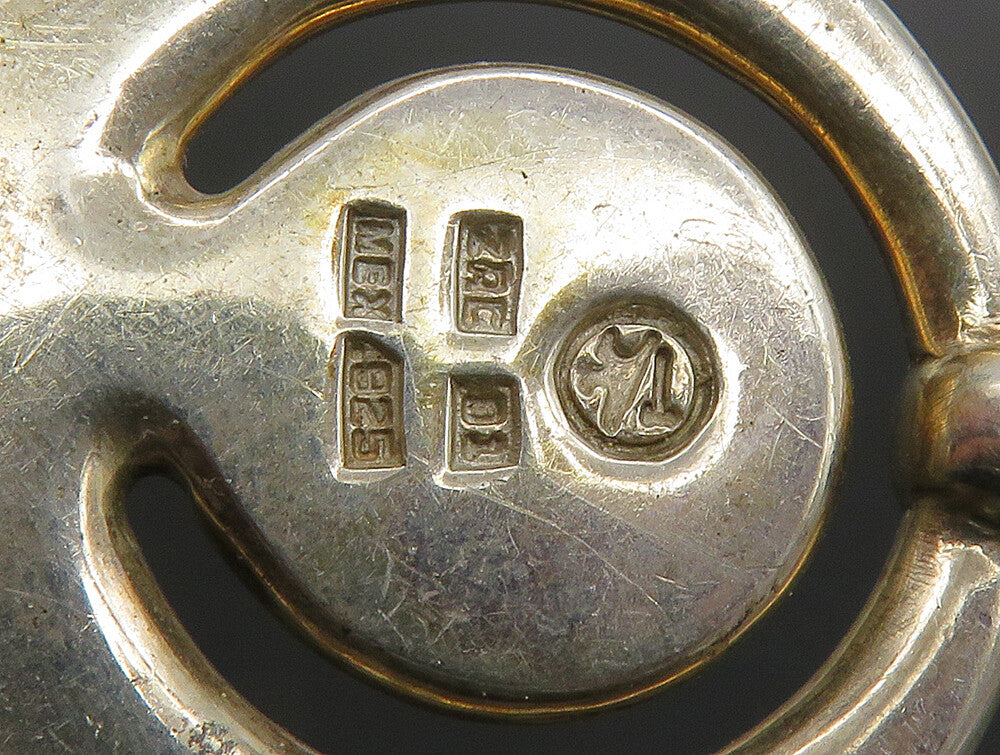 925 Sterling Silver  Vintage Shiny Modernist Etched Face Pendant  PT19926