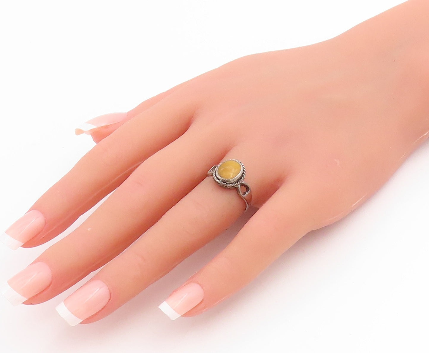 925 Sterling Silver Vintage Ring Tiger's Eye Love Hearts Cut Out  Sz 6  RG33794
