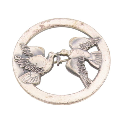 925 Sterling Silver Vintage Brooch Dark Tone Love Birds Sharing Food  BP11586