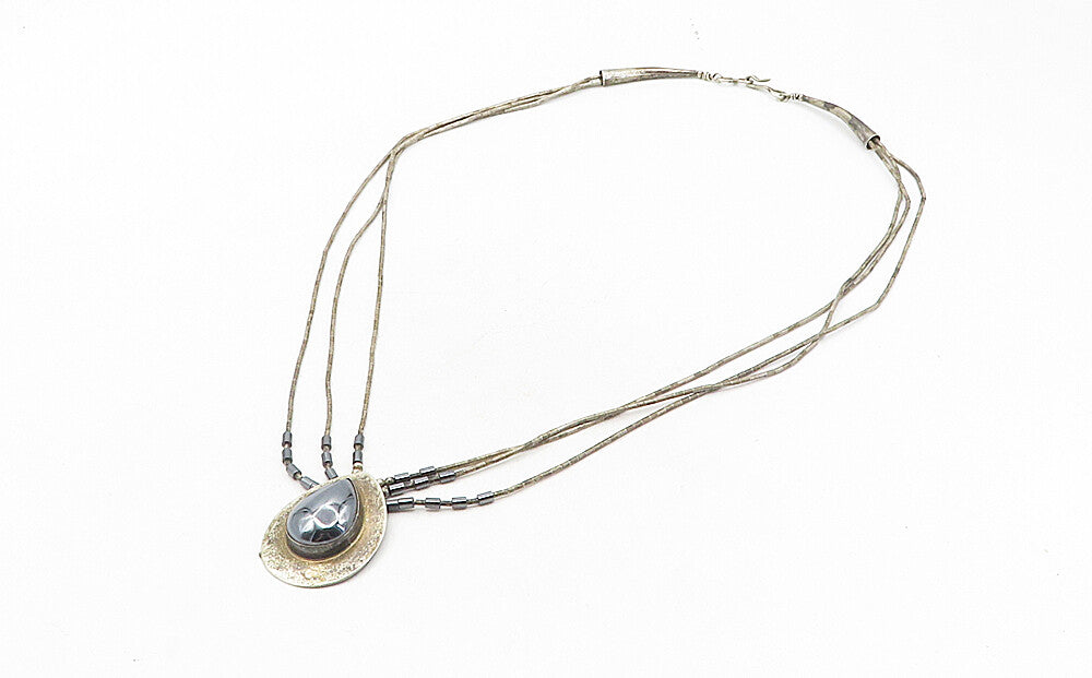 NAVAJO 925 Sterling Silver  Vintage Tear Drop Hematite Chain Necklace  NE1618