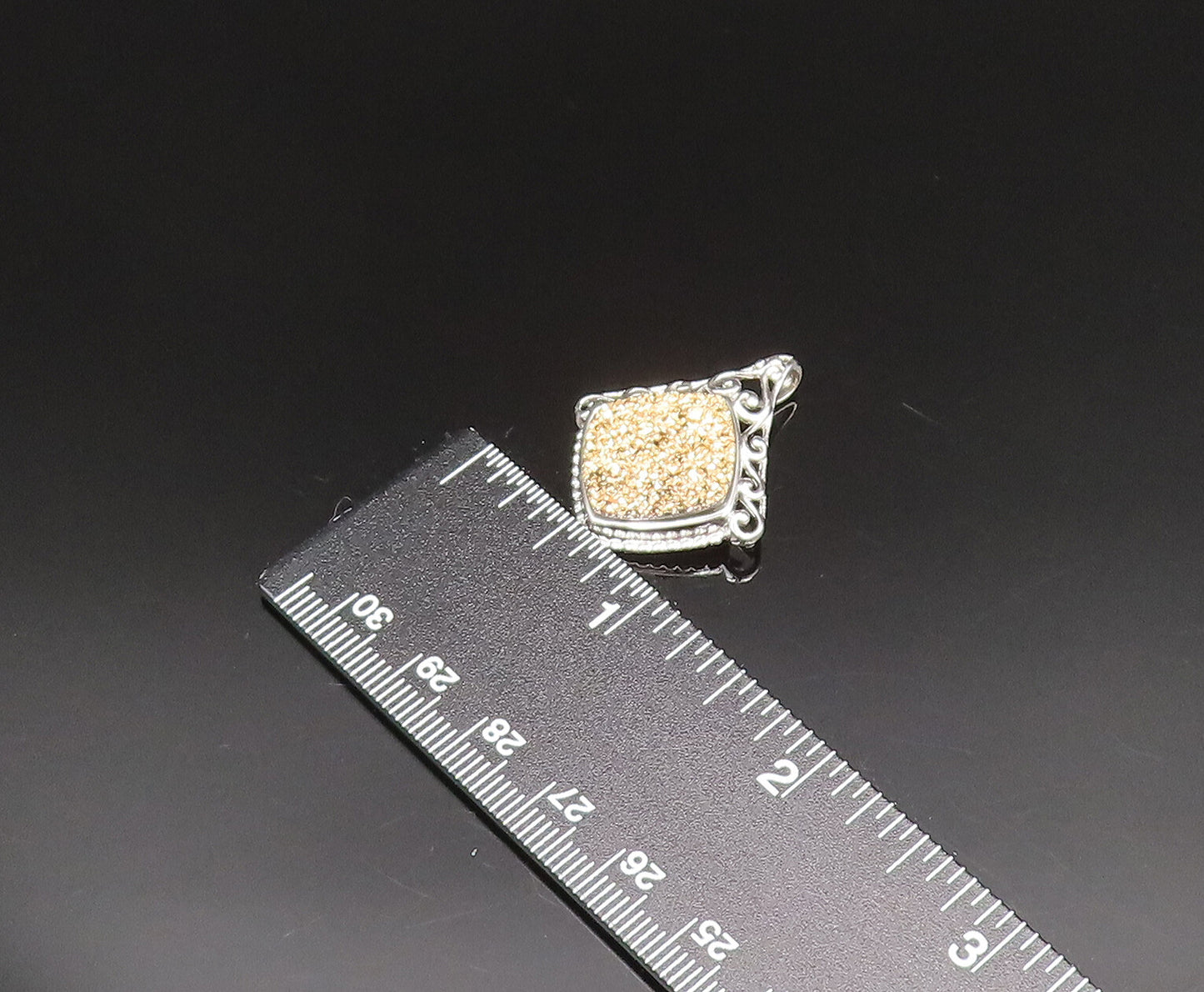 925 Sterling Silver  Vintage Open Scroll Edge Drusy Quartz Pendant  PT20994