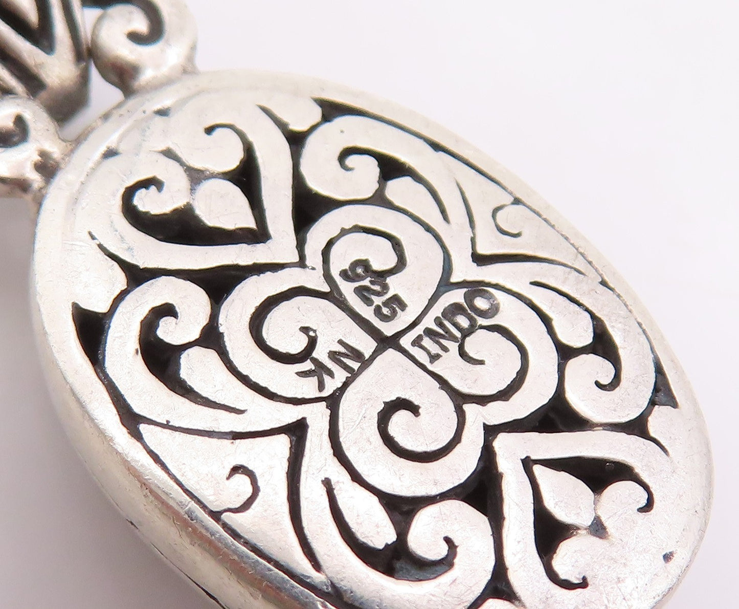 925 Sterling Silver Vintage Pendant Intricate Scrollwork Oval Dome Charm PT26136