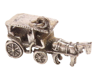 925 Sterling Silver  Vintage Old Fashioned Horse & Carriage Pendant  PT17137