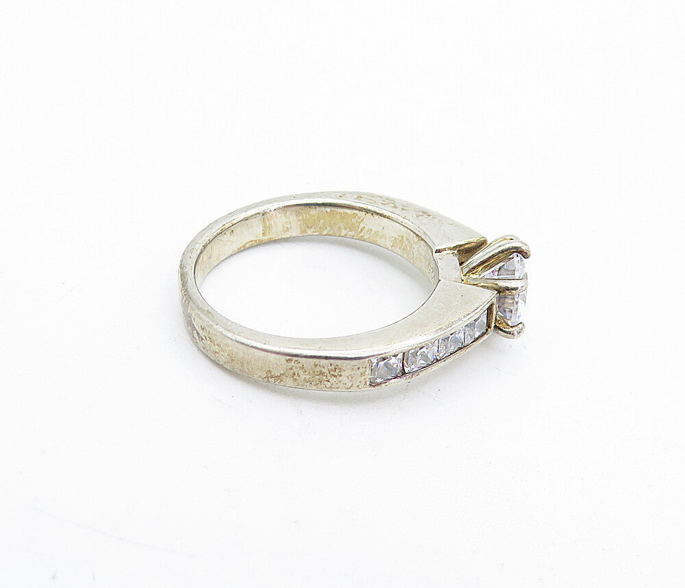 925 Sterling Silver  Vintage Cubic Zirconia Solitaire Accent Ring Sz 7  RG5181