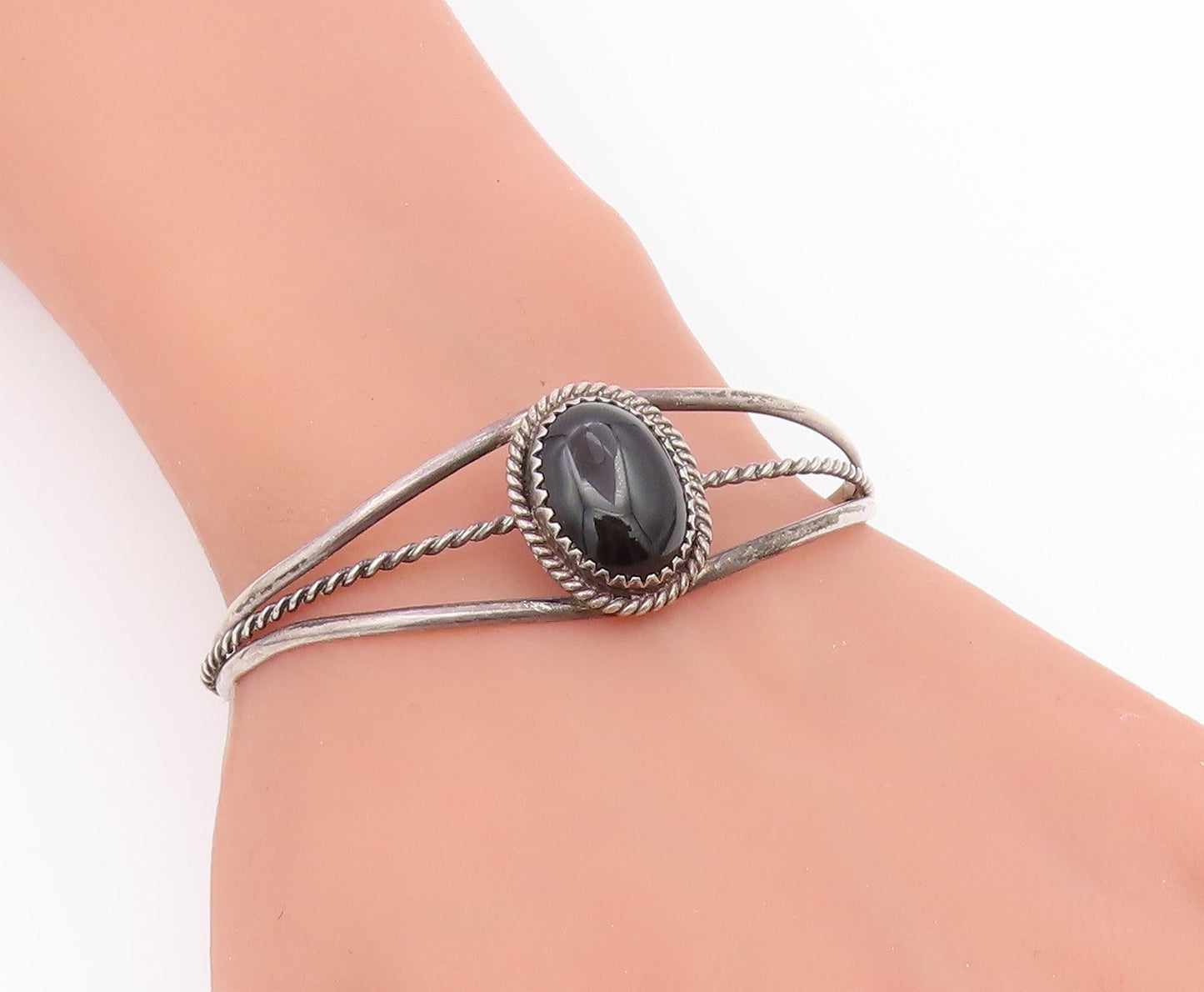 NAKAI NAVAJO 925 Silver  Vintage Cabochon Black Onyx Cuff Bracelet  BT8944