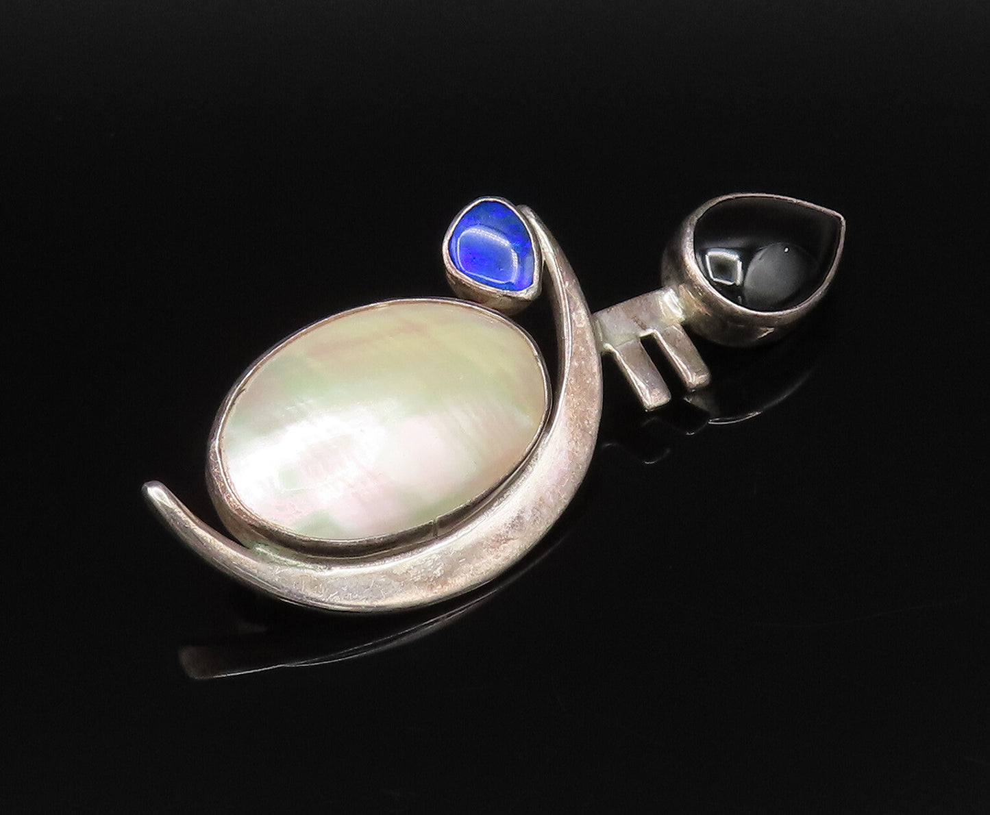 DESIGNER 925 Silver  Vintage Mother Of Pearl Sapphire & Onyx Pendant  PT21826