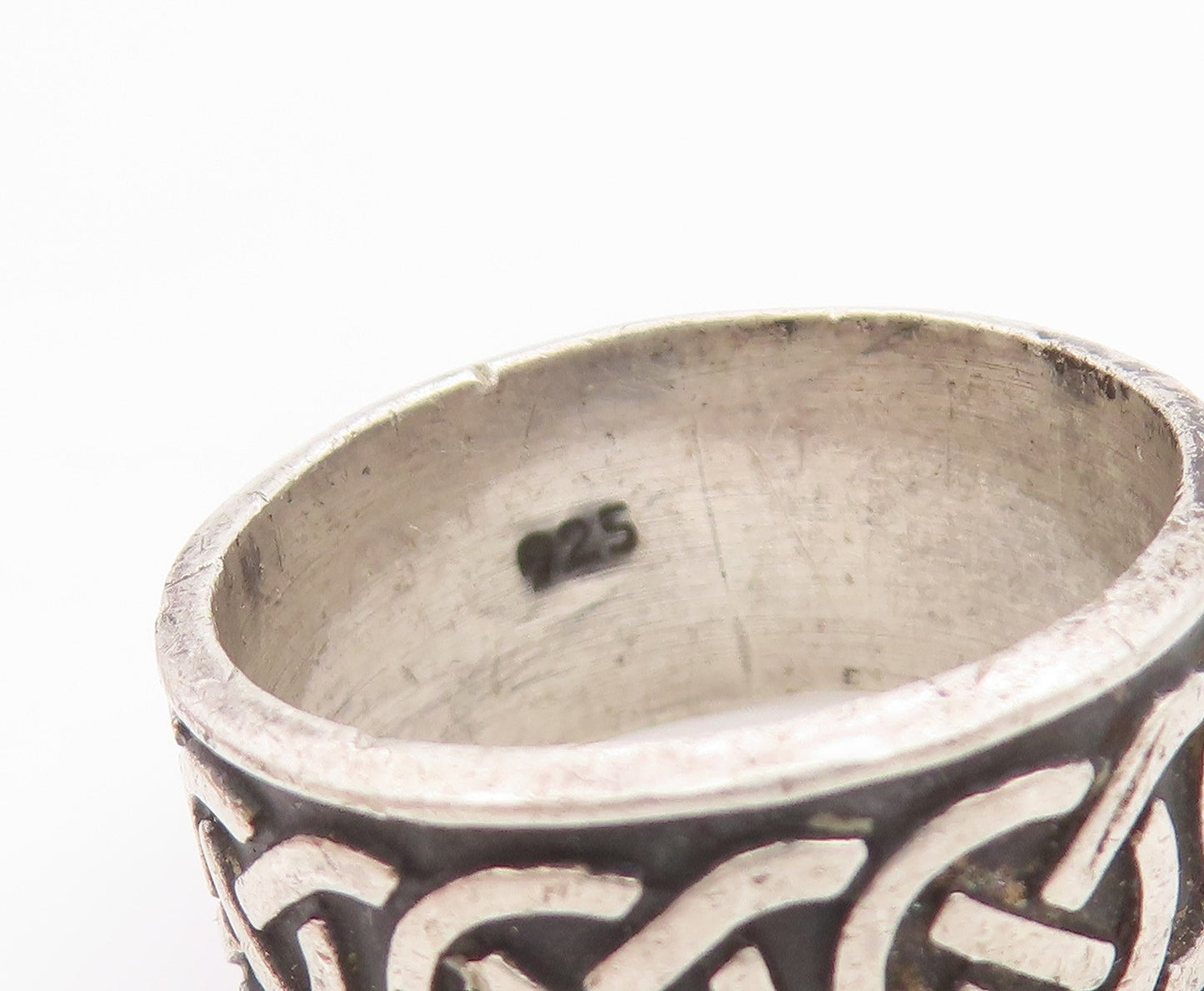 925 Sterling Silver Vintage Ring Antique Celtic Knots Carved Band  Sz 8  RG33403