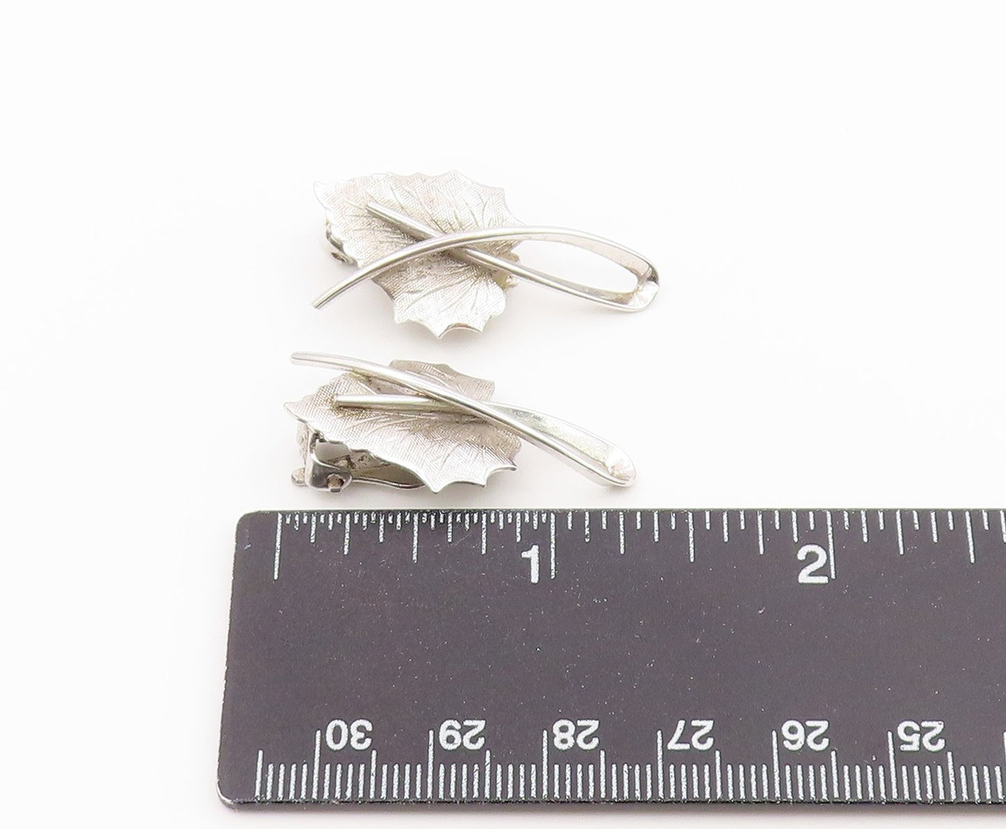925 Sterling Silver Vintage Earrings Modernist Textured Leaf Clip On  EG14475