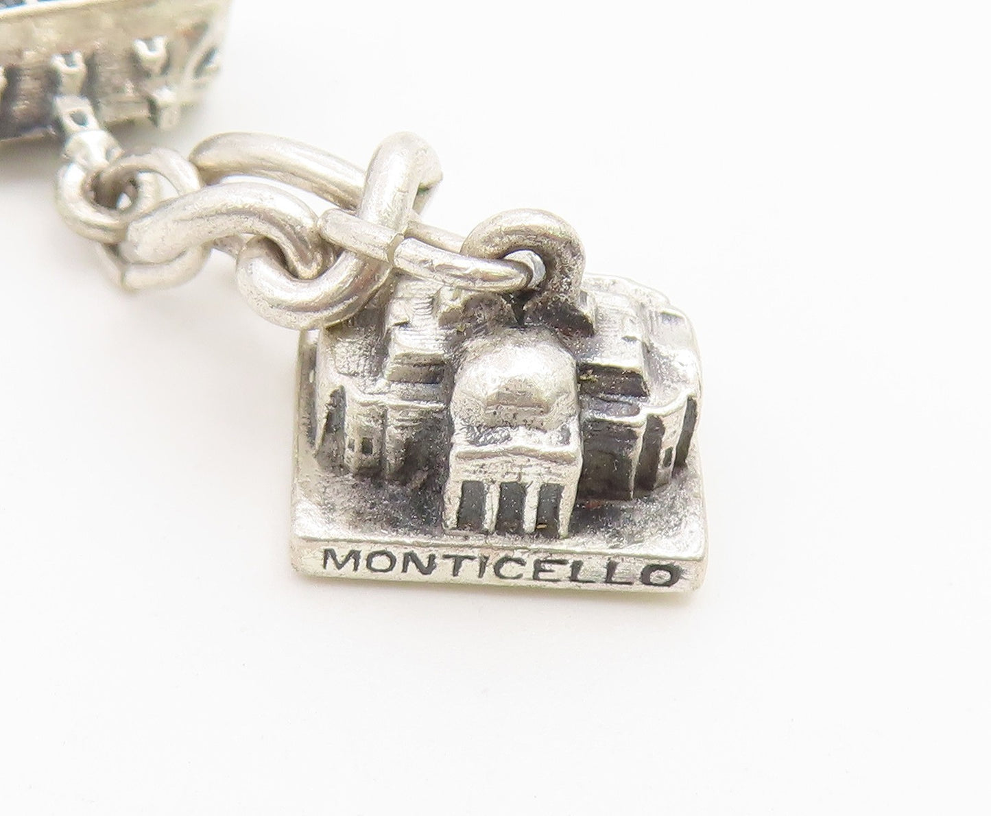 925 Sterling Silver Vintage Pendant Mount Vernon & Jefferson Memorial  PT26622