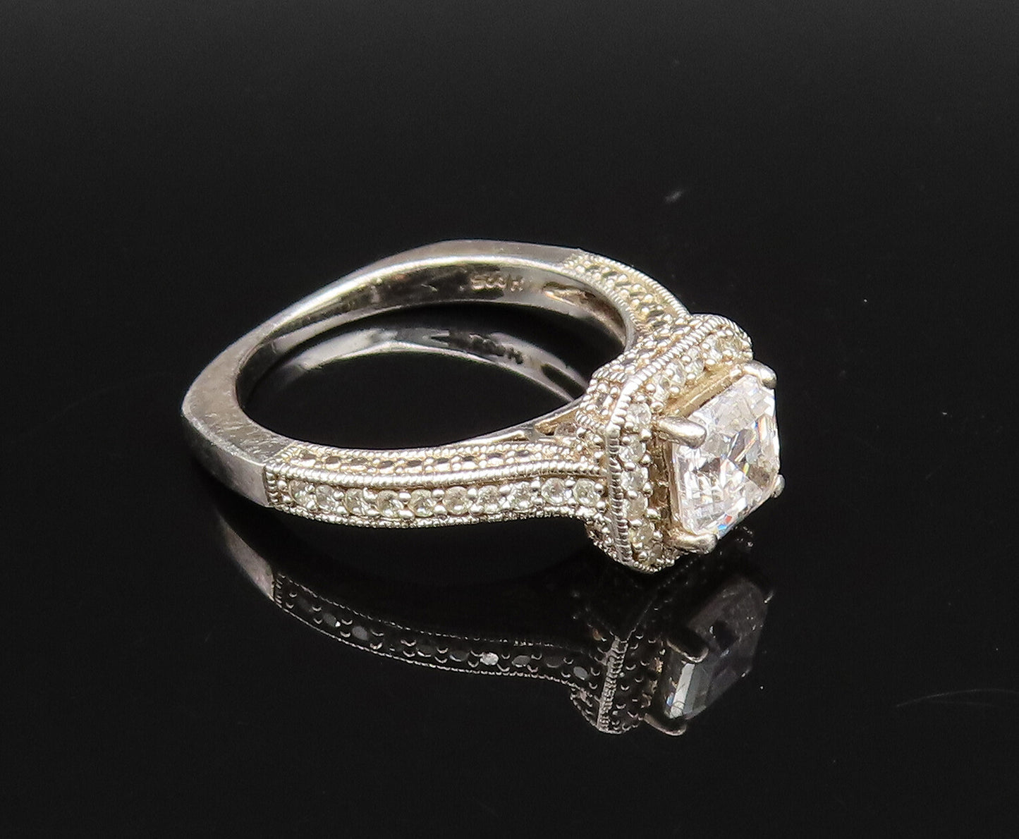 925 Sterling Silver  Vintage Square Cubic Zirconia Halo Ring Sz 7  RG25994