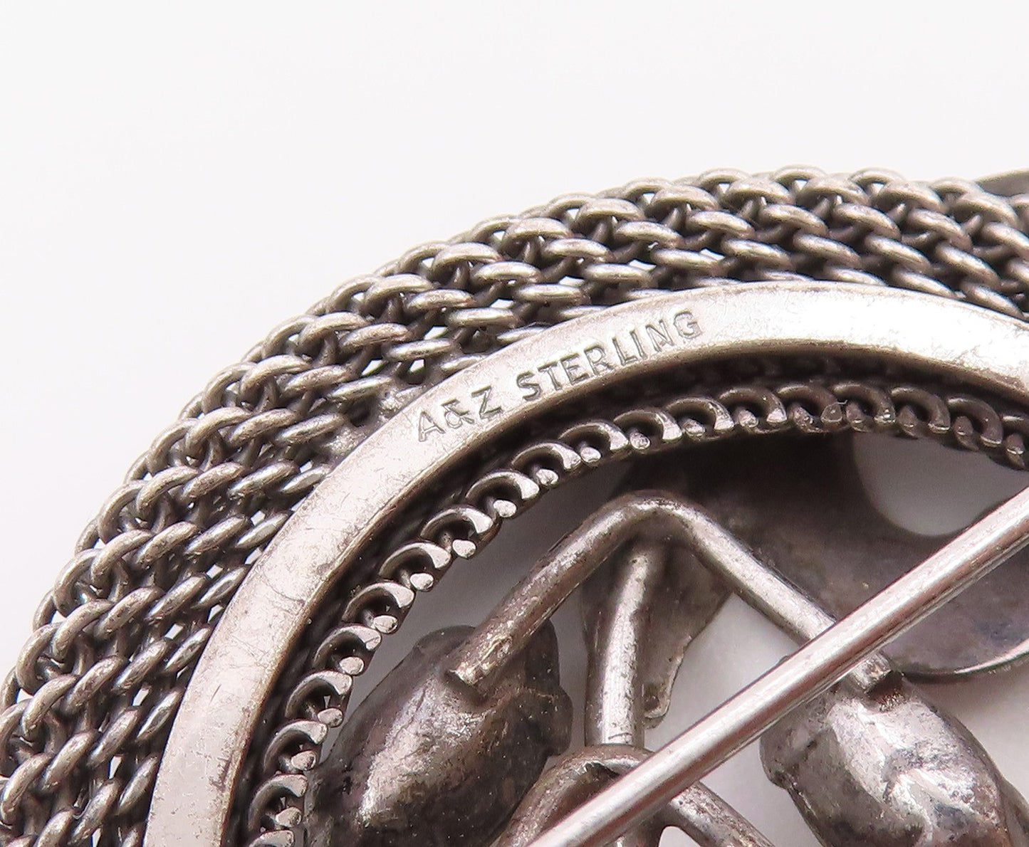 925 Sterling Silver  Vintage Round Mesh Topaz Flower Pedals Brooch Pin  BP9581