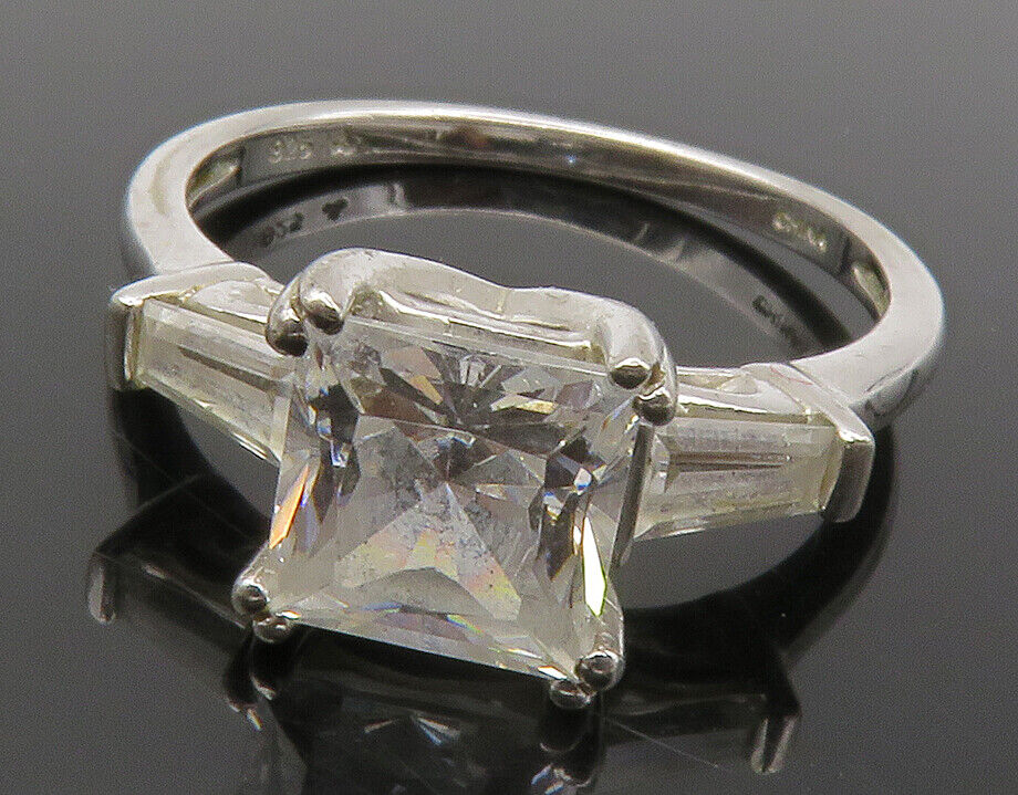 925 Sterling Silver  Shiny Prong Set Cubic Zirconia Band Ring Sz 8  RG14297