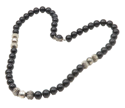 925 Sterling Silver  Vintage Black Onyx Beaded Pattern Chain Necklace  NE2912
