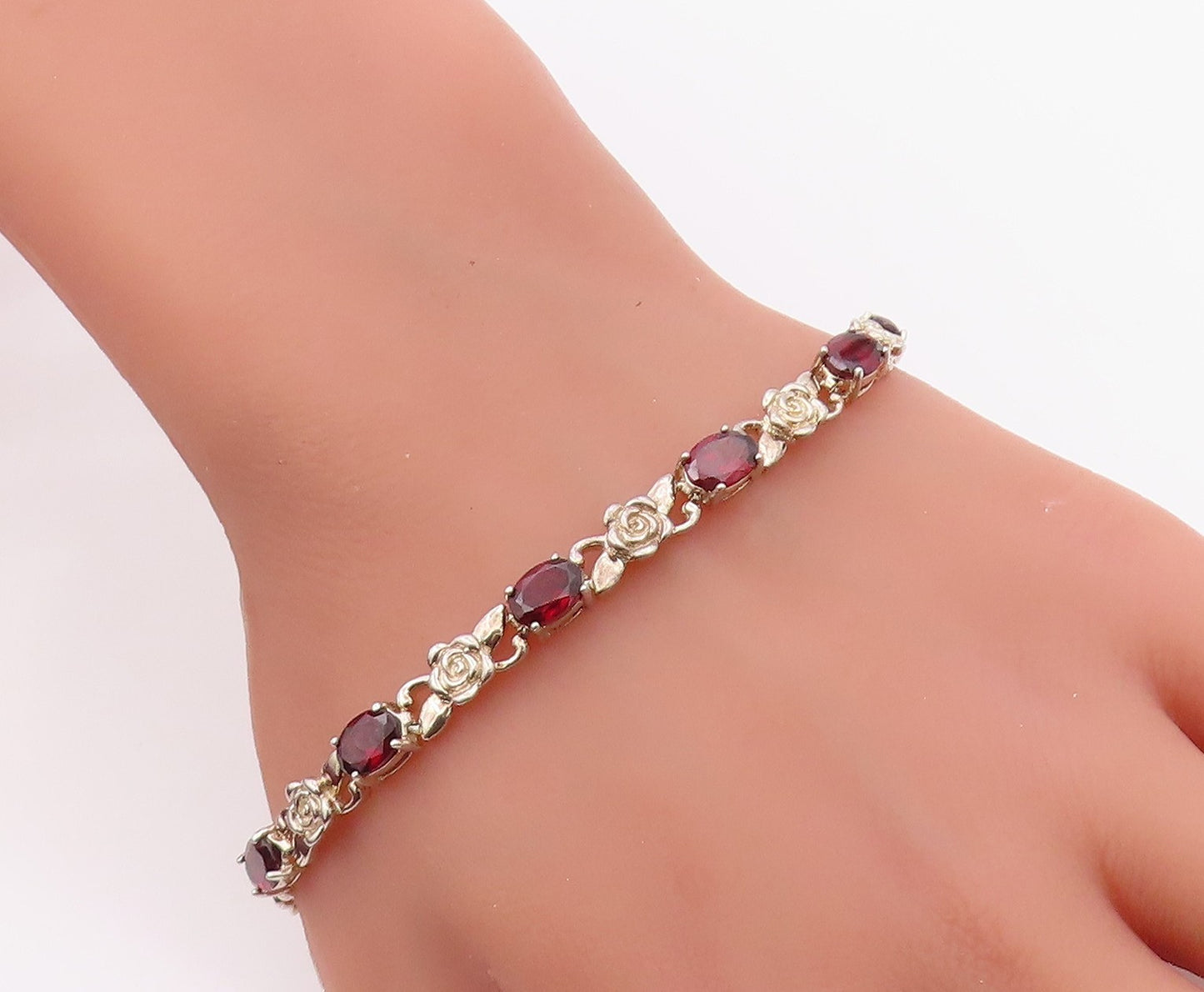 925 Sterling Silver Vintage Bracelet Elegant Garnet Carved Rose Link  BT12123