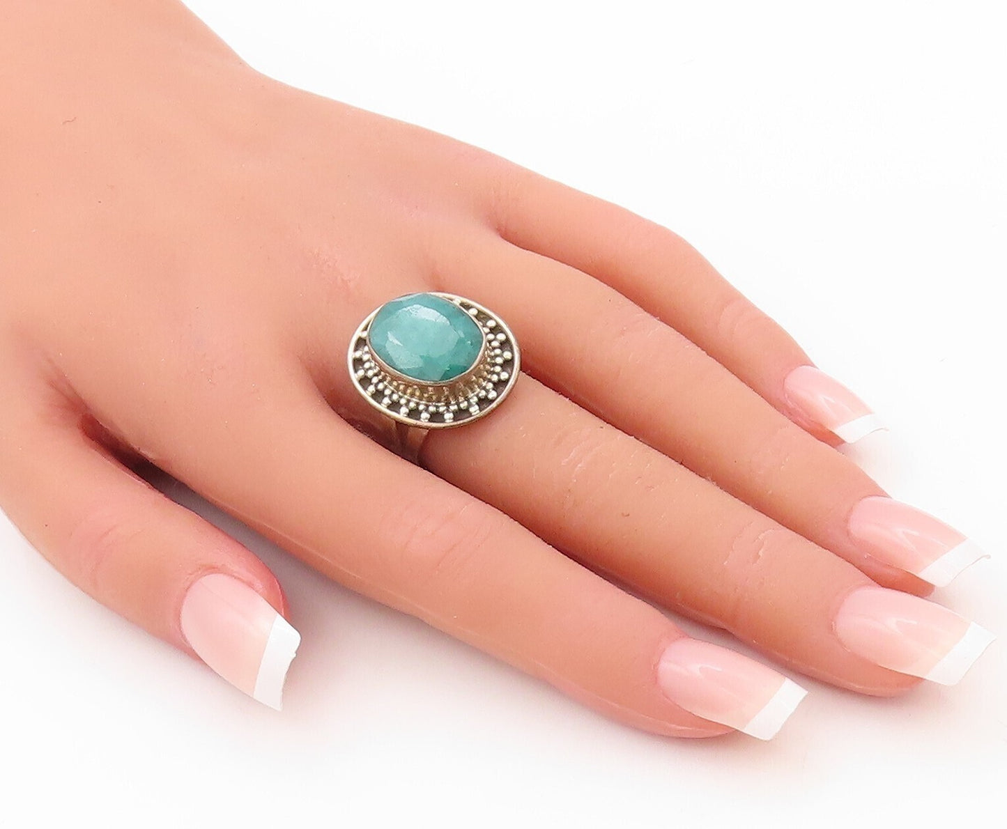 925 Sterling Silver Vintage Ring Oval Green Gemstone Beaded Frame Sz 8.5 RG30757