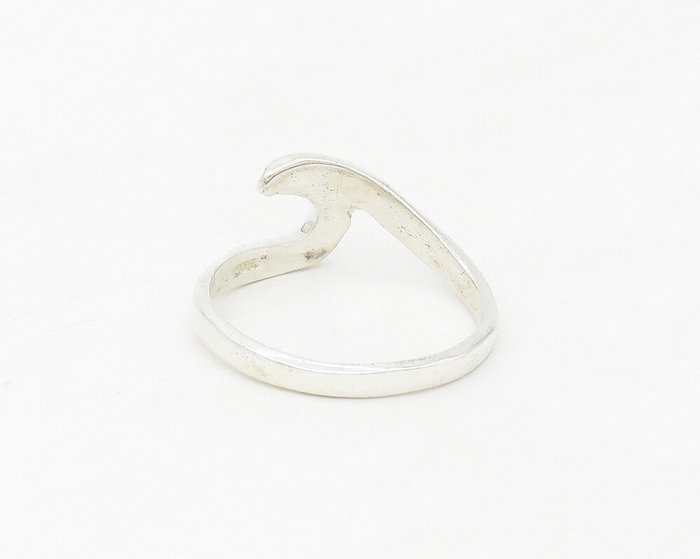 925 Sterling Silver  Shiny Smooth Ocean Wave Band Ring Sz 8  RG17042