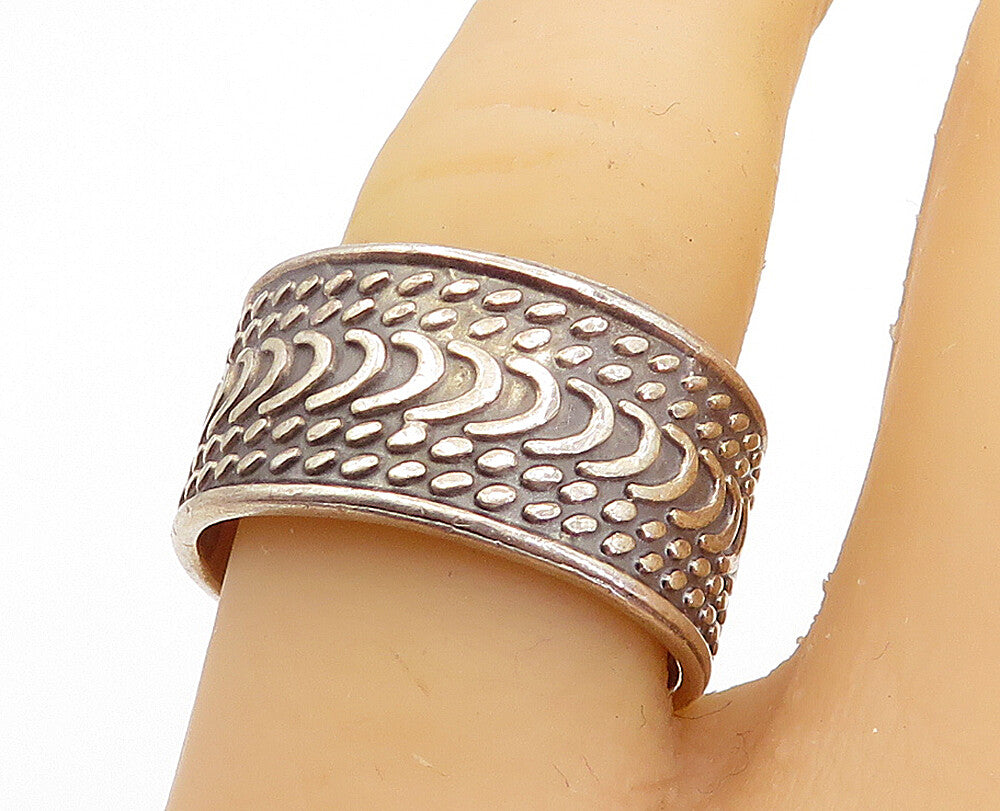 MEXICO 925 Silver  Vintage Dark Tone Etched Pattern Band Ring Sz 8.5  RG5298