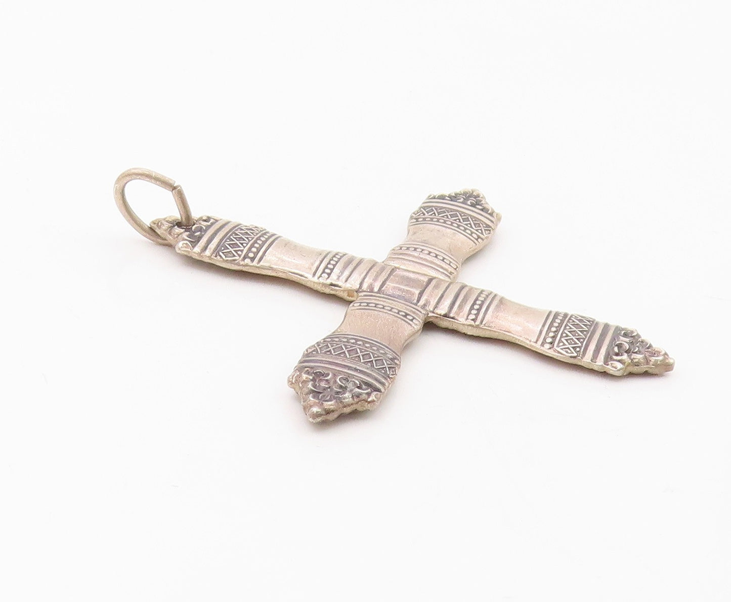 TOWLE 925 Silver  Vintage Detailed Religious Cross Ornate Pendant  PT20858
