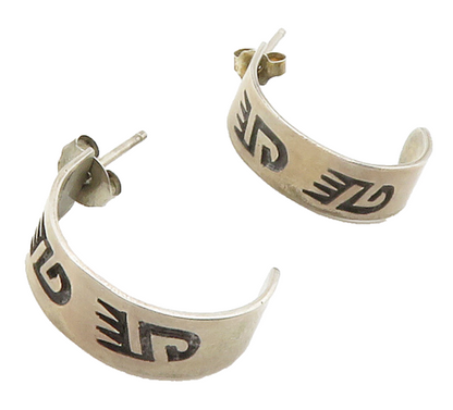 NAVAJO 925 Sterling Silver  Vintage Etched Detail JHoop Earrings  EG7788