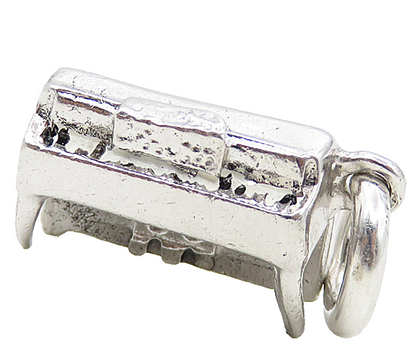 925 Sterling Silver  Vintage Shiny Petite Wall Piano Motif Pendant  PT6668